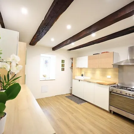 Holiday home Begous *